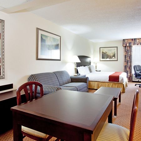 Holiday Inn Express - Chester By Ihg Esterno foto
