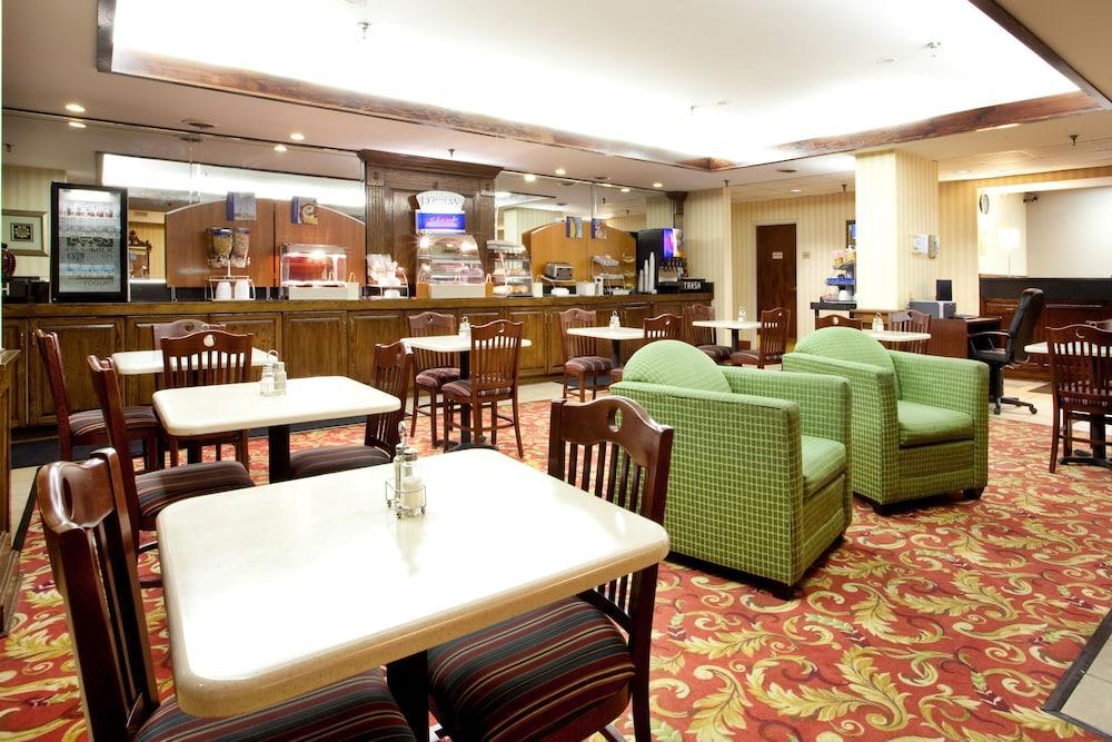 Holiday Inn Express - Chester By Ihg Esterno foto