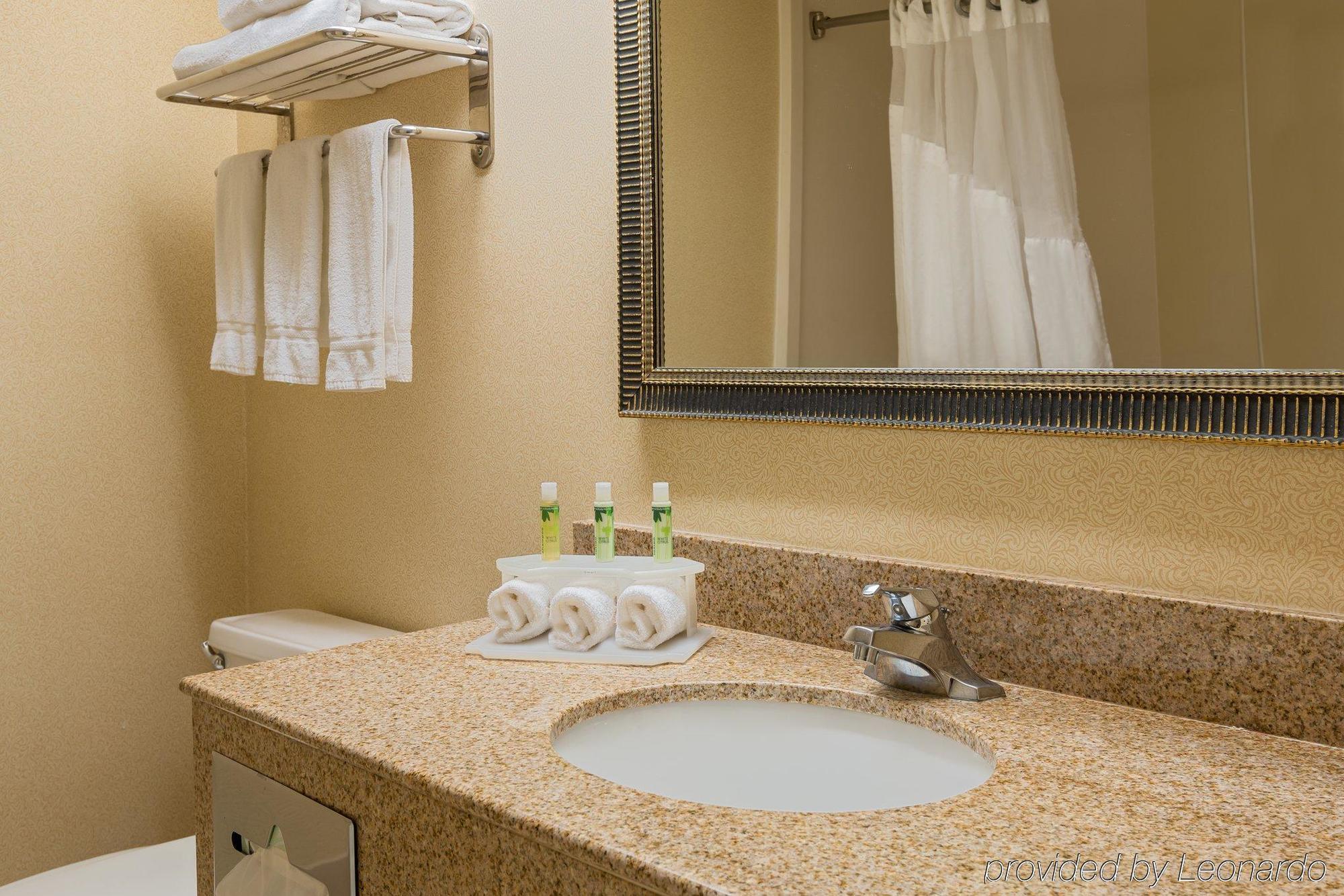 Holiday Inn Express - Chester By Ihg Esterno foto
